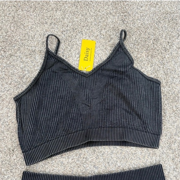 Daisy Two-Piece Ribbed Workout Set – Black/Grey – Bra & Biker Shorts NWT - XXXL - Picture 2 of 5